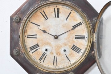 和製アンティーク　八角型　ローマ数字文字盤の掛け時計　(R-091857)