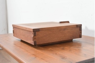 和製ヴィンテージ　ジョージナカシマ(George Nakashima)　ミラミラー(MIRA MIRROR)　BN311　木目の美しさと機能美が魅力のジュエリーボックス　(R-091861)
