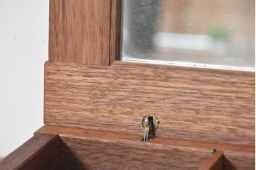和製ヴィンテージ　ジョージナカシマ(George Nakashima)　ミラミラー(MIRA MIRROR)　BN311　木目の美しさと機能美が魅力のジュエリーボックス　(R-091861)