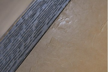 中古　美品　飛騨産業　キツツキ　プロヴィンシャルシリーズ　3面パネルの前扉と多彩な収納を備えたライティングビューロー　定価約54万円　(R-091863)