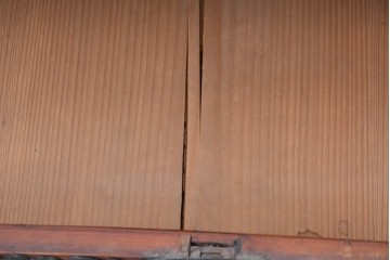 和製アンティーク　明治期　上手物　前面欅材　重厚な黒金具を配した仙台箪笥　(R-091864)