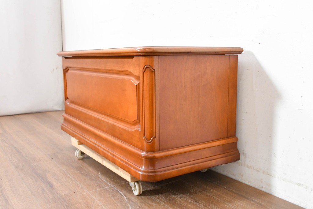 中古　美品　横浜クラシック家具　ダニエル(Daniel)　希少モデル　ブランケットボックス　(R-091868)