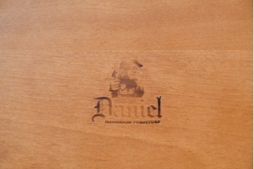 中古　美品　横浜クラシック家具　ダニエル(Daniel)　希少モデル　ブランケットボックス　(R-091868)