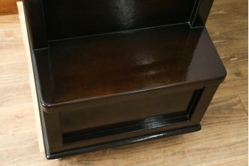 中古　美品　職人手作り　希少な廃番品!　民芸城山　深みのある朱色と濃茶色のコントラストが美しい一閑張りの階段箪笥　(R-091883)