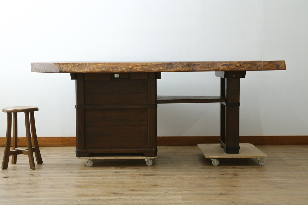 中古　美品　ダイニングテーブルと座卓の2通りで使える囲炉裏テーブル　定価約130万円　(R-091884)