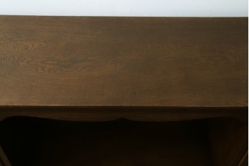 中古　横浜クラシック家具　ノックオンウッド(knockonwood)　ナラ材　両開きの収納扉と飾り棚を備えたウォールキャビネット　(R-091885)