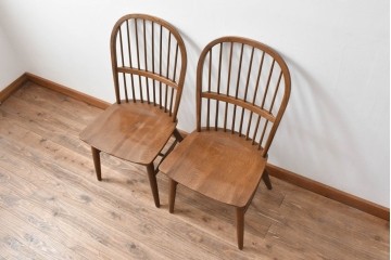 中古　柏木工(KASHIWA)　ナラ材　温かみある風合いのダイニングチェア2脚セット　(R-091888)