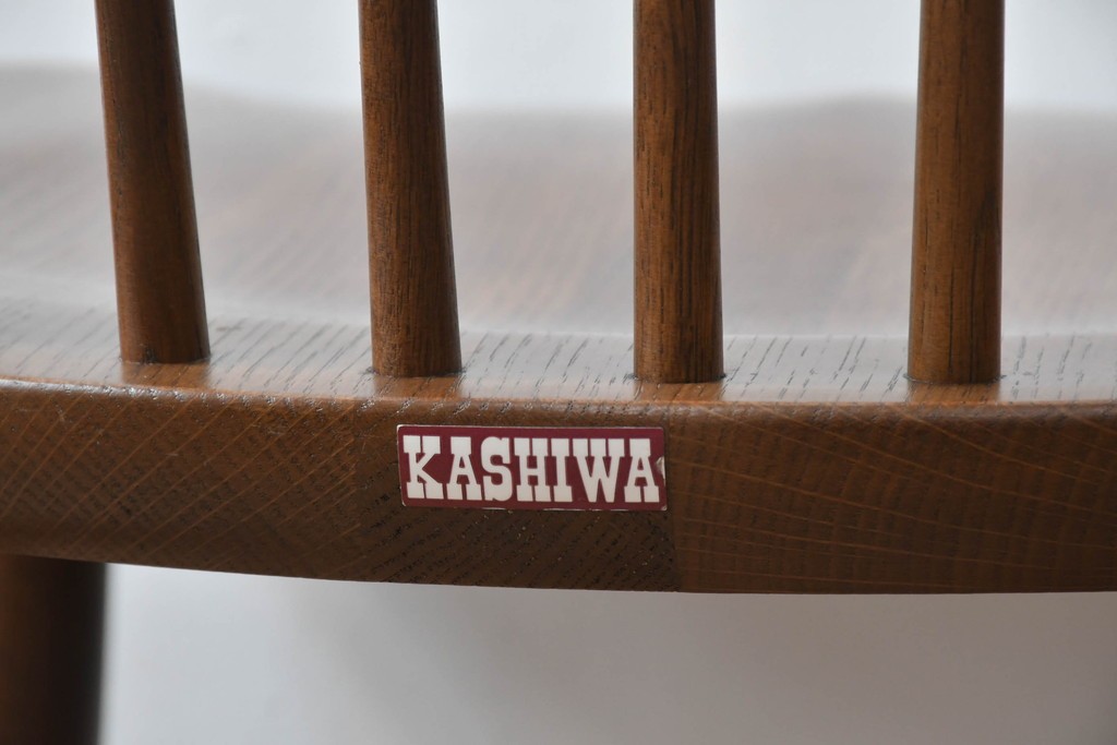 中古　柏木工(KASHIWA)　ナラ材　温かみある風合いのダイニングチェア2脚セット　(R-091888)