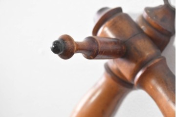 フランスアンティーク　フェイクバンブーの美しい挽物細工と伸縮式の菱形デザインが魅力の伸縮式ウォールフック　(R-091930)