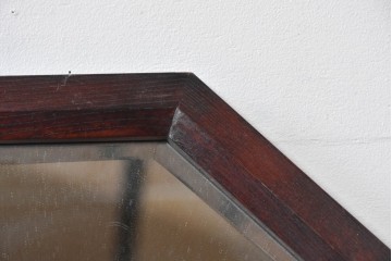 和製ヴィンテージ　昭和中期　希少デザイン!!　欅(ケヤキ)材　面取り鏡が上品な八角ウォールミラー　(R-091933)