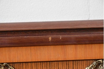 スペインヴィンテージ　ガーランド風のメダリオン装飾が優雅なウォールミラー　(R-091938)