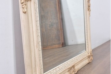アメリカヴィンテージ　Windsor Art & Mirror Company(ウィンザー・アート&ミラー)　アンティーク調　彫刻装飾がクラシカルなウォールミラー　(R-091939)