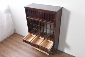 中古　美品　志太民芸家具　重厚な金具と美しい木目が目を引く格子茶箪笥　(R-091958)