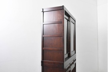 中古　超美品　星野民芸(星野民藝)　深みのある木色と縦格子の引き戸が特徴的な高山式食器棚　(R-091964)