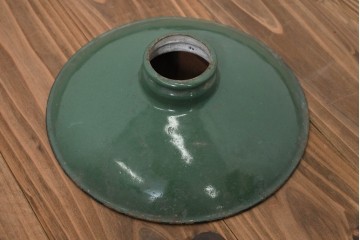 《引っ掛けシーリング式ペンダントライト加工費込み》　和製アンティーク　昭和初期から昭和中期　深みのあるグリーンがレトロなホーロー製ペンダントライト　(R-091990)