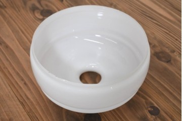 《引っ掛けシーリング式ペンダントライト加工費込み》　和製アンティーク　昭和初期から昭和中期　乳白色ガラスシェードのペンダントライト　(R-092006)