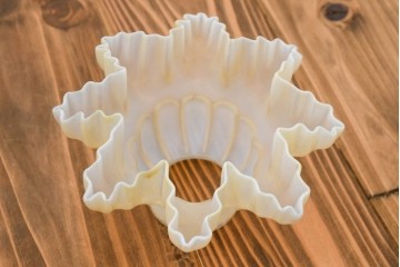 《引っ掛けシーリング式ペンダントライト加工費込み》　フランスヴィンテージ　繊細なフリルデザインが可愛らしいペンダントライト　(R-092010)