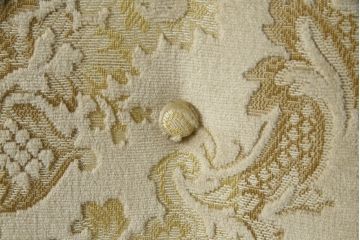 中古　美品!!　DREXEL HERITAGE(ドレクセルヘリテイジ)　Upholstery(アップホルスタリー)　エレガントな佇まいが魅力的な1人掛けソファ(1Pソファ、アームソファ、アームチェア、ラウンジチェア、サロンチェア、イージーチェア)(S-079078)