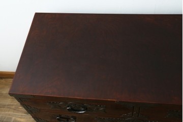 中古　美品　岩谷堂箪笥　最高級ライン!　木地呂塗り　手打ち牡丹金具　職人技の粋をつくした贅沢なチェスト　(S-090508)