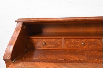 イタリアヴィンテージ　美品　象嵌の華やかな意匠が魅力のライティングビューロー　(S-090724)