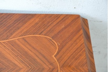 イタリアヴィンテージ　美品　象嵌の華やかな意匠が魅力のライティングビューロー　(S-090724)