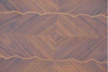 イタリアヴィンテージ　美品　象嵌の華やかな意匠が魅力のライティングビューロー　(S-090724)