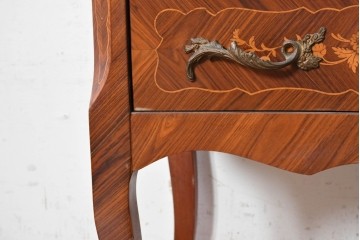 イタリアヴィンテージ　美品　象嵌の華やかな意匠が魅力のライティングビューロー　(S-090724)