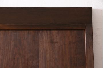 明治大正期の帯戸2枚をリペア&カスタム!設置場所に合わせてリサイズ。裏面のガラスを入れ替え。現状に近しい色味に着色し仕上げ。(引き戸、建具)