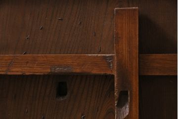 明治期の蔵戸をリペア&カスタム!可動部の調整。木部の補修。格子裏に強化ガラスを組み入れ。(玄関戸、引き戸、建具)