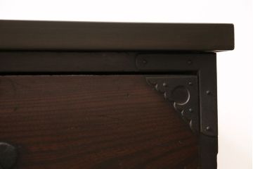 アンティーク仙台箪笥をリペア&カスタム!奥行きをリサイズ。引き出しの底板を張り替え。天板と木製脚を取り付け。1トーン落ち着いた色味に着色し仕上げ。(収納箪笥、衣装箪笥、引き出し、リビングボード)