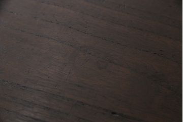 重ね箪笥の見た目を変えずに綺麗にリペア!傷んだ木部の補修。可動部の調整。天板の補強。現状に近しい色味に着色し仕上げ。(衣装箪笥、収納箪笥、引き出し)