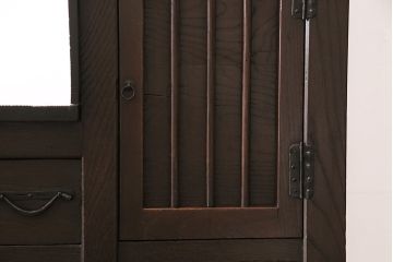 階段箪笥をリペア&カスタム!可動式の棚板を設置。欠損した取っ手を取り付け。引き出しの底板を張り替え。(収納棚、戸棚、時代箪笥)