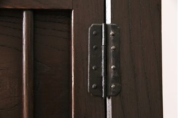 階段箪笥をリペア&カスタム!可動式の棚板を設置。欠損した取っ手を取り付け。引き出しの底板を張り替え。(収納棚、戸棚、時代箪笥)