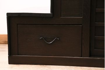 階段箪笥をリペア&カスタム!可動式の棚板を設置。欠損した取っ手を取り付け。引き出しの底板を張り替え。(収納棚、戸棚、時代箪笥)