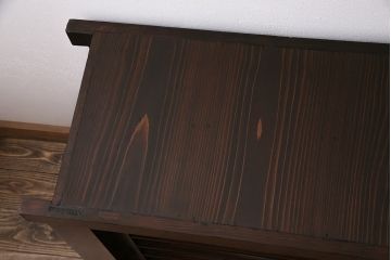 四尺水屋箪笥サイドボードをリペア&カスタム!収納部はセパレートさせ、可動式の棚板を設置。天板の補強。現状に近しい色味に着色し仕上げ。(食器棚、収納棚、戸棚、リビングボード、下駄箱)