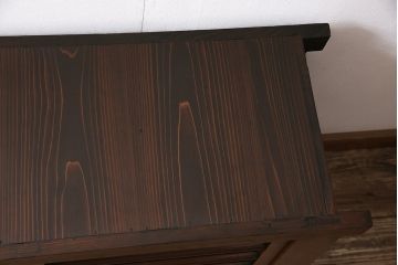 四尺水屋箪笥サイドボードをリペア&カスタム!収納部はセパレートさせ、可動式の棚板を設置。天板の補強。現状に近しい色味に着色し仕上げ。(食器棚、収納棚、戸棚、リビングボード、下駄箱)