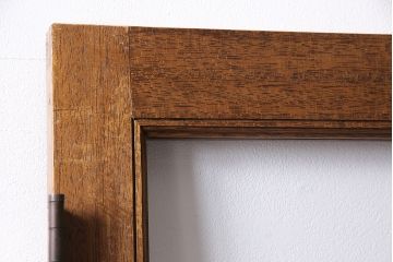 ガラス扉をリペア&カスタム!設置場所に合わせてリサイズ。上部のガラスのみクリアガラスへ入れ替え。鍵の取り付け。(ガラスドア、建具)