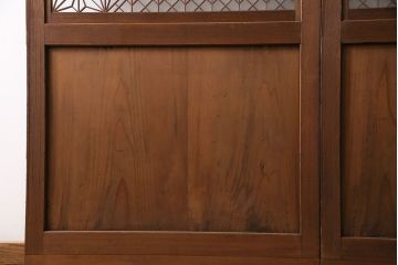 昭和中期の組子帯戸2枚をリペア&カスタム!設置場所に合わせてリサイズ。框の溝加工。現状に近しい色味に着色し仕上げ。(引き戸、建具)