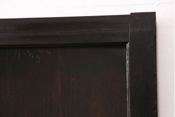 格子帯戸3枚をリペア&カスタム!設置場所に合わせてリサイズ。すりガラスへ入れ替え。濃い茶色で着色し仕上げ。(引き戸、建具)