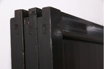格子帯戸3枚をリペア&カスタム!設置場所に合わせてリサイズ。すりガラスへ入れ替え。濃い茶色で着色し仕上げ。(引き戸、建具)