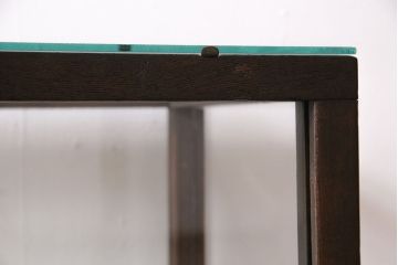昭和中期のガラスケースをリペア&カスタム!ガラス天板の取り付け。ガラス3面に飛散防止フィルム加工。濃い茶色で着色し仕上げ。(ショーケース、陳列棚)