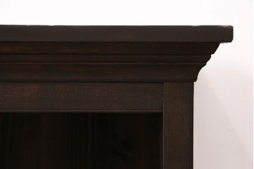 大正期の重ね飾り棚をリペア&カスタム!傷んだ木部の交換し、上下別でも使用可能に。棚板を新たに製作。台輪の補強。濃い茶色で着色し仕上げ。(収納棚、キャビネット)