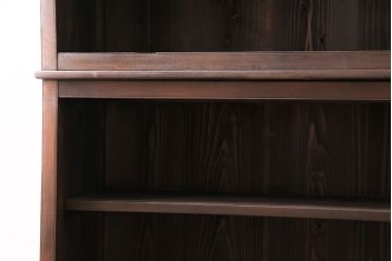 大正期の重ね飾り棚をリペア&カスタム!傷んだ木部の交換し、上下別でも使用可能に。棚板を新たに製作。台輪の補強。濃い茶色で着色し仕上げ。(収納棚、キャビネット)