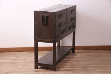 明治期の刀箪笥をリペア&カスタム!可動部の調整を行い、木製脚を取り付け。(収納箪笥、チェスト、サイドボード)