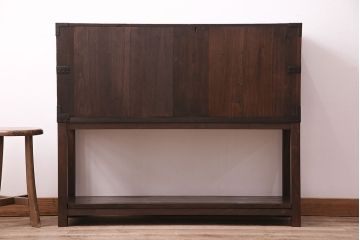 明治期の刀箪笥をリペア&カスタム!可動部の調整を行い、木製脚を取り付け。(収納箪笥、チェスト、サイドボード)