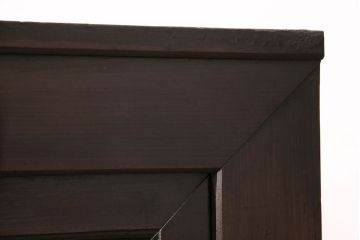 明治期の四尺水屋箪笥サイドボードの見た目を変えずに綺麗にリペア!可動部の調整を行い、天板を補強。1トーン明るい色味に着色し仕上げ。(収納棚、戸棚、食器棚)
