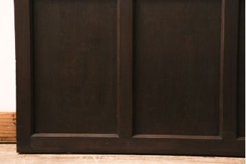 ドアをリペア&カスタム!框を加工し引き戸仕様へ変更。結霜ガラス、緑の色ガラスへ入れ替え。濃い茶色で着色し仕上げ。(引き戸、建具)