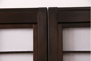 昭和初期の格子戸4枚をリペア&カスタム!クリアガラスを結霜ガラスへ入れ替え。障子の張り替え。濃い茶色で着色し仕上げ。(引き戸、建具)