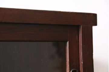 戸棚をリペア&カスタム!可動部の調整や傷の補修を行い、建具はゆらゆらガラスへ入れ替え。(収納棚、キャビネット、食器棚)