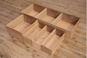 明治期の重ね箪笥をリペア&カスタム!取り外し可能な棚板を新たに製作。1トーン落ち着いた色味に着色し仕上げ。(収納棚、時代箪笥、引き出し)